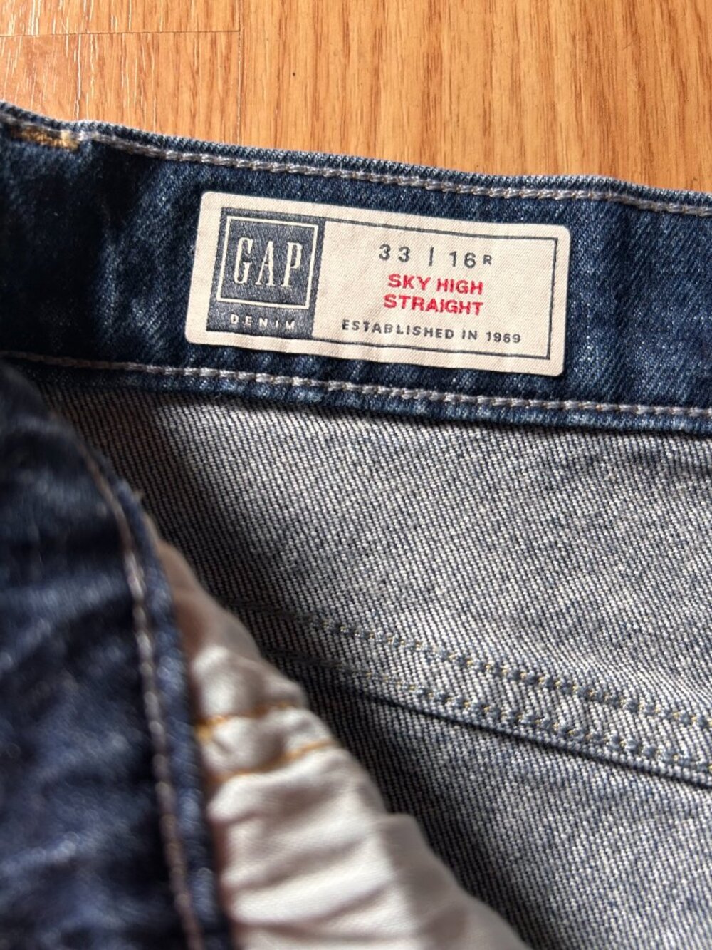 Gap Sky High Straight Jeans Women’s 33 / 16R Distressed Blue Denim - Picture 4 of 8